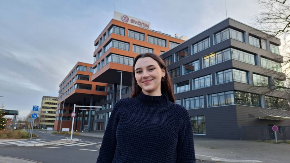 Jennifer arbeitet im Bereich Automatisierungstechnik