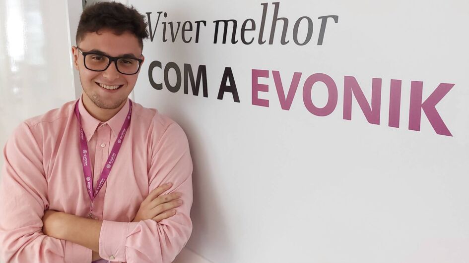 Lucas, an intern at Evonik High Perfomance Polymers in Brazil